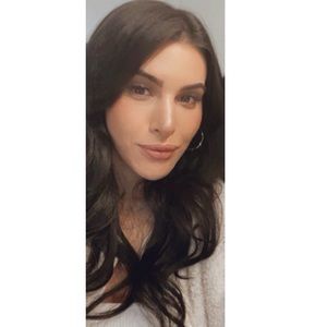 Meet your Posher, Erica